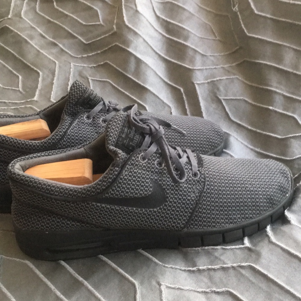 Nike mans